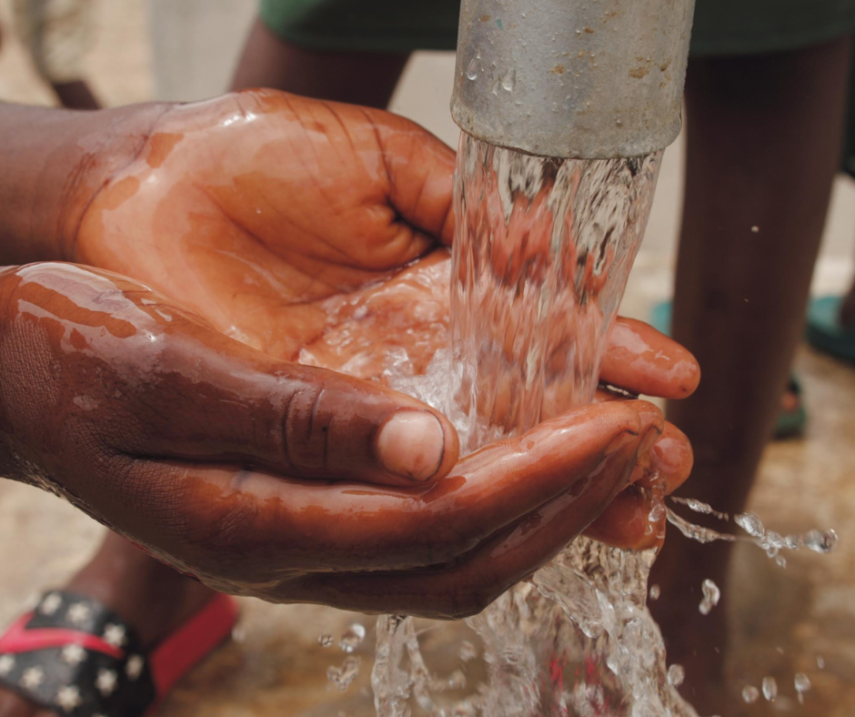 I’ve heard that hard water can make soap build-up in my dreads. Is that true?